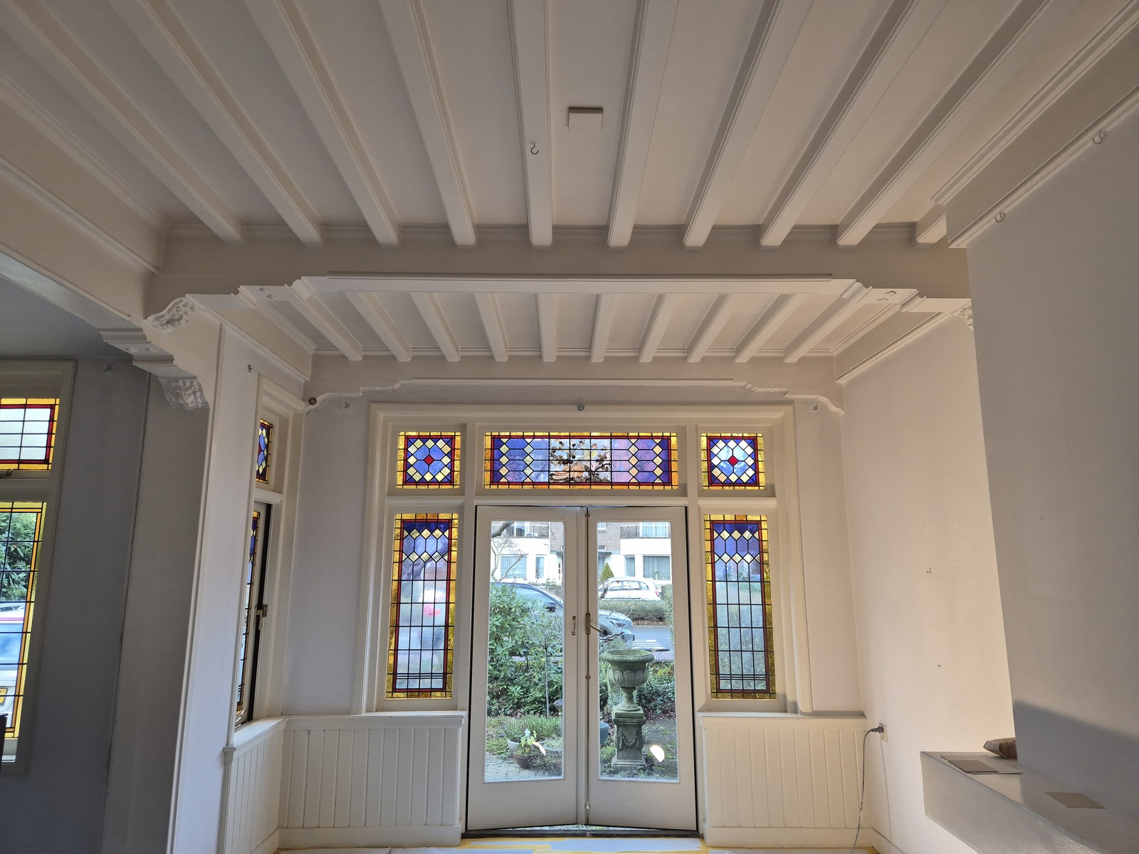 Schilderwerk met steiger van Schildersbedrijf Lares